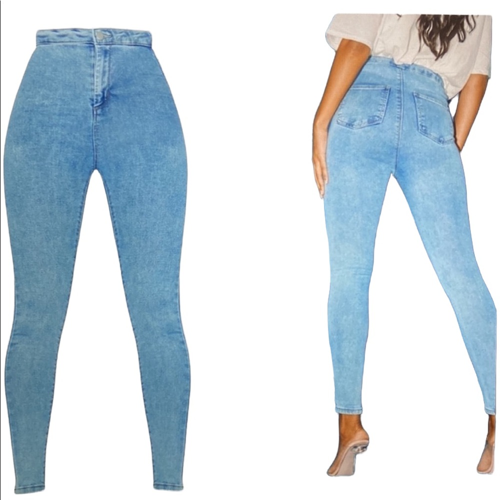 PRETTYLITTLETHING Light Wash Skinny Jeans